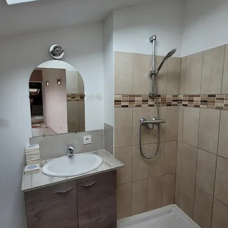 Maison De Caractere Entierement Renovee A Calme, Jardin Et Parking Feriehus